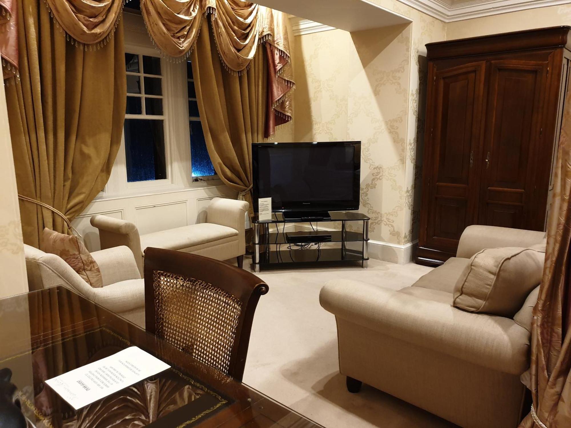 Mansion House Hotel Elgin Ngoại thất bức ảnh